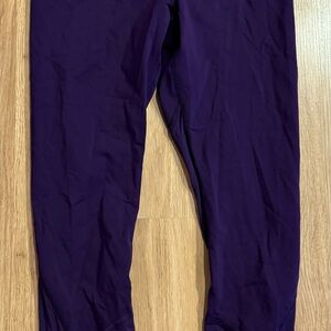 EUC Lululemon Run Inspire Crop II Leggings - Deep Zinfandel Color - Size 4